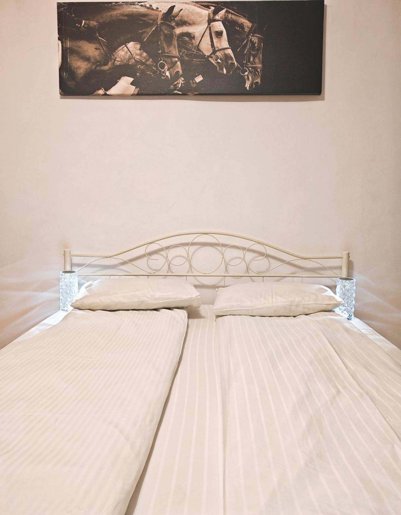 Casa Boemia Appartement Braşov Buitenkant foto